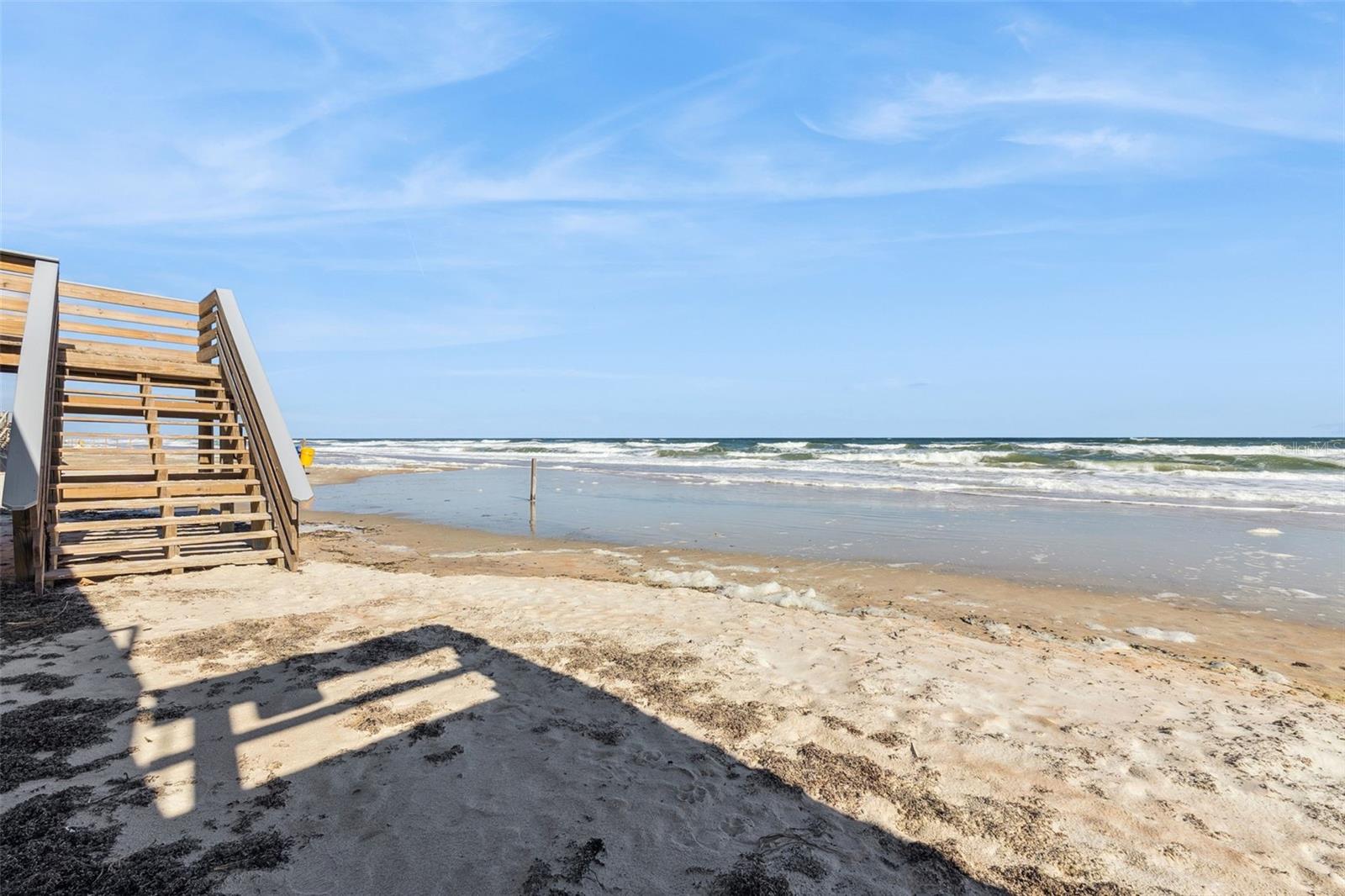 VANTAGE POINTE POOL & RACQUET CLUB CONDO - Residential