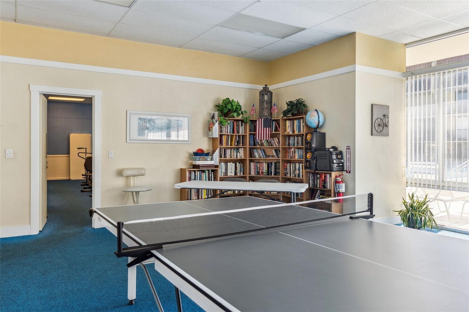 VANTAGE POINTE POOL & RACQUET CLUB CONDO - Residential