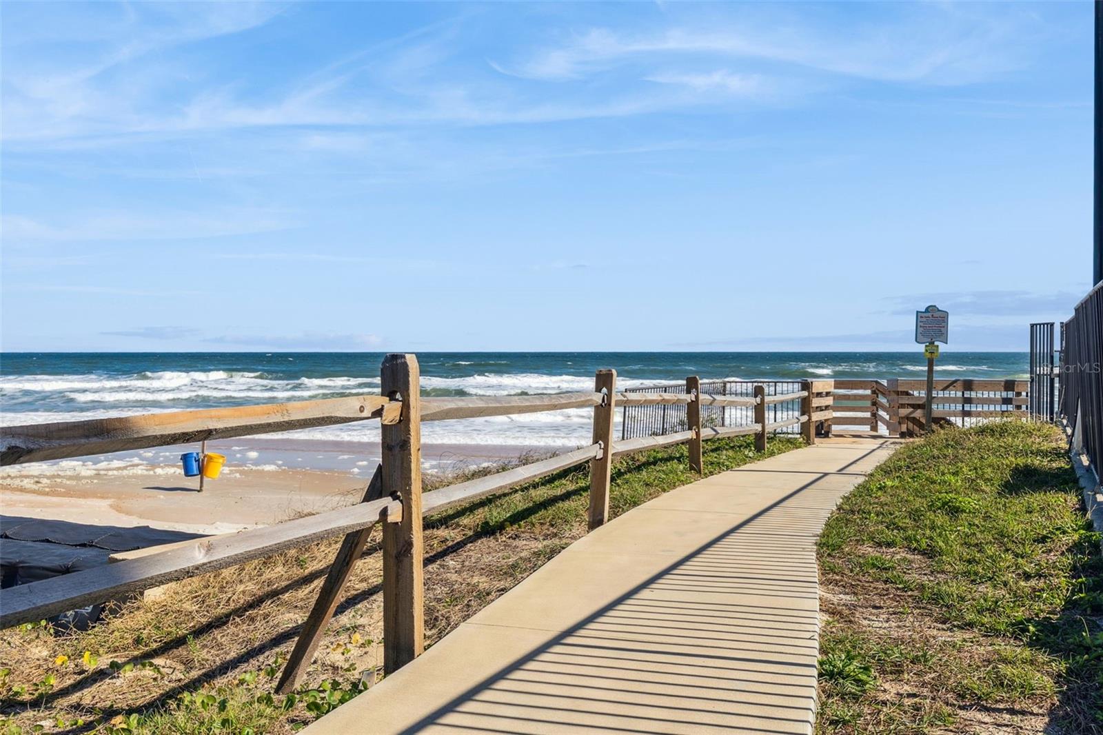 VANTAGE POINTE POOL & RACQUET CLUB CONDO - Residential