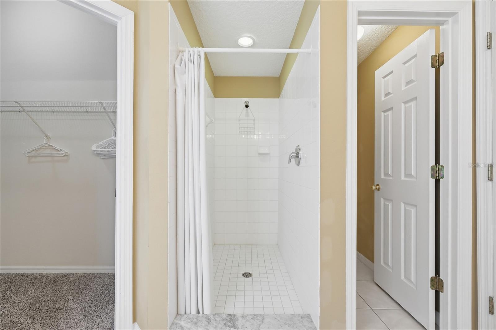 EMERALD ISLAND RESORT PH 4 - Residential