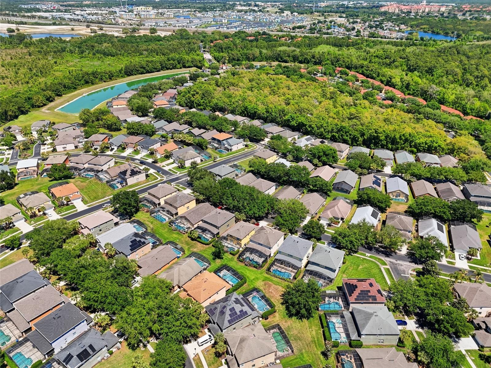 EMERALD ISLAND RESORT PH 4 - Residential