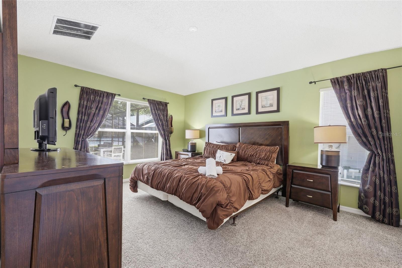 EMERALD ISLAND RESORT PH 4 - Residential