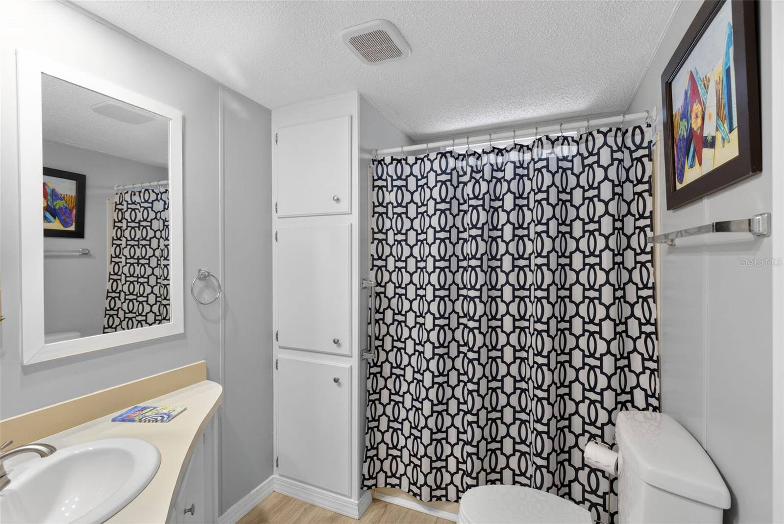 LA CASA MHP CO-OP - Residential