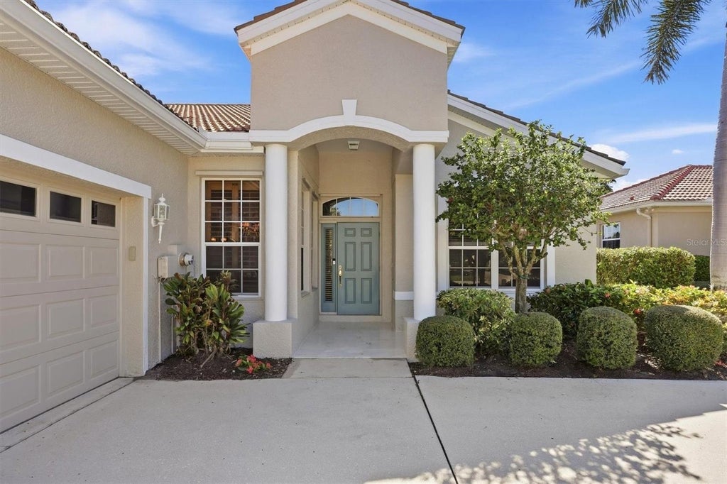 Photo of 8138 Victoria Falls Circle, Sarasota, FL 34243 (MLS # TB8548142)