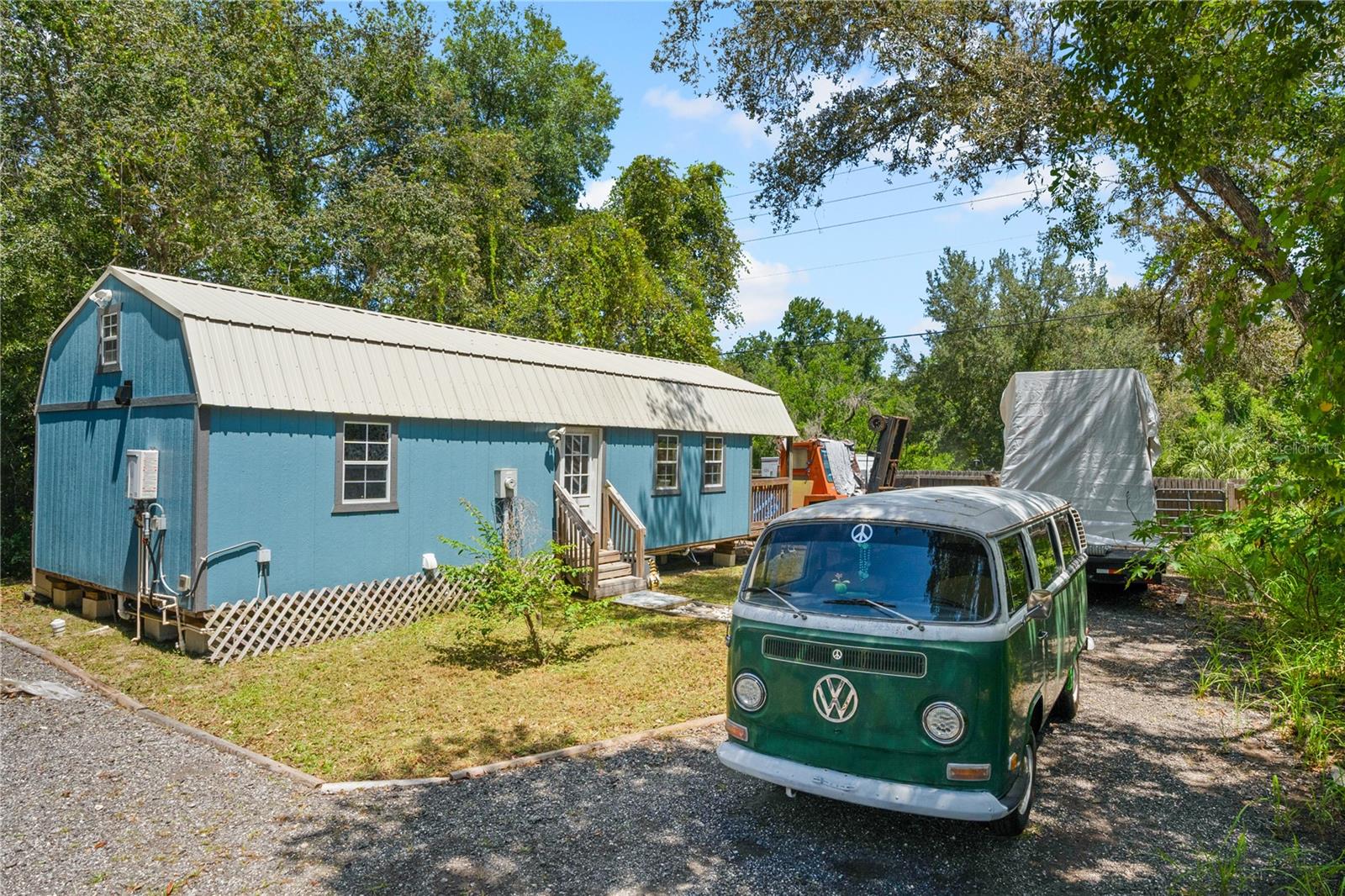 MOON LAKE ESTATES - Land