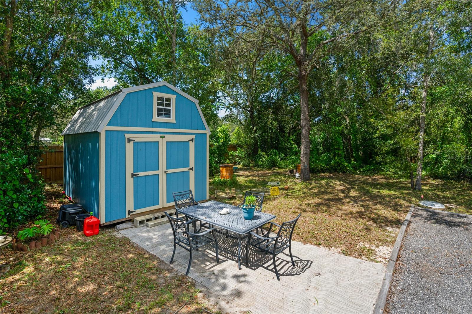 MOON LAKE ESTATES - Land