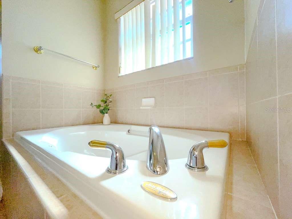 VISTA PARK PH 02 - Residential Lease