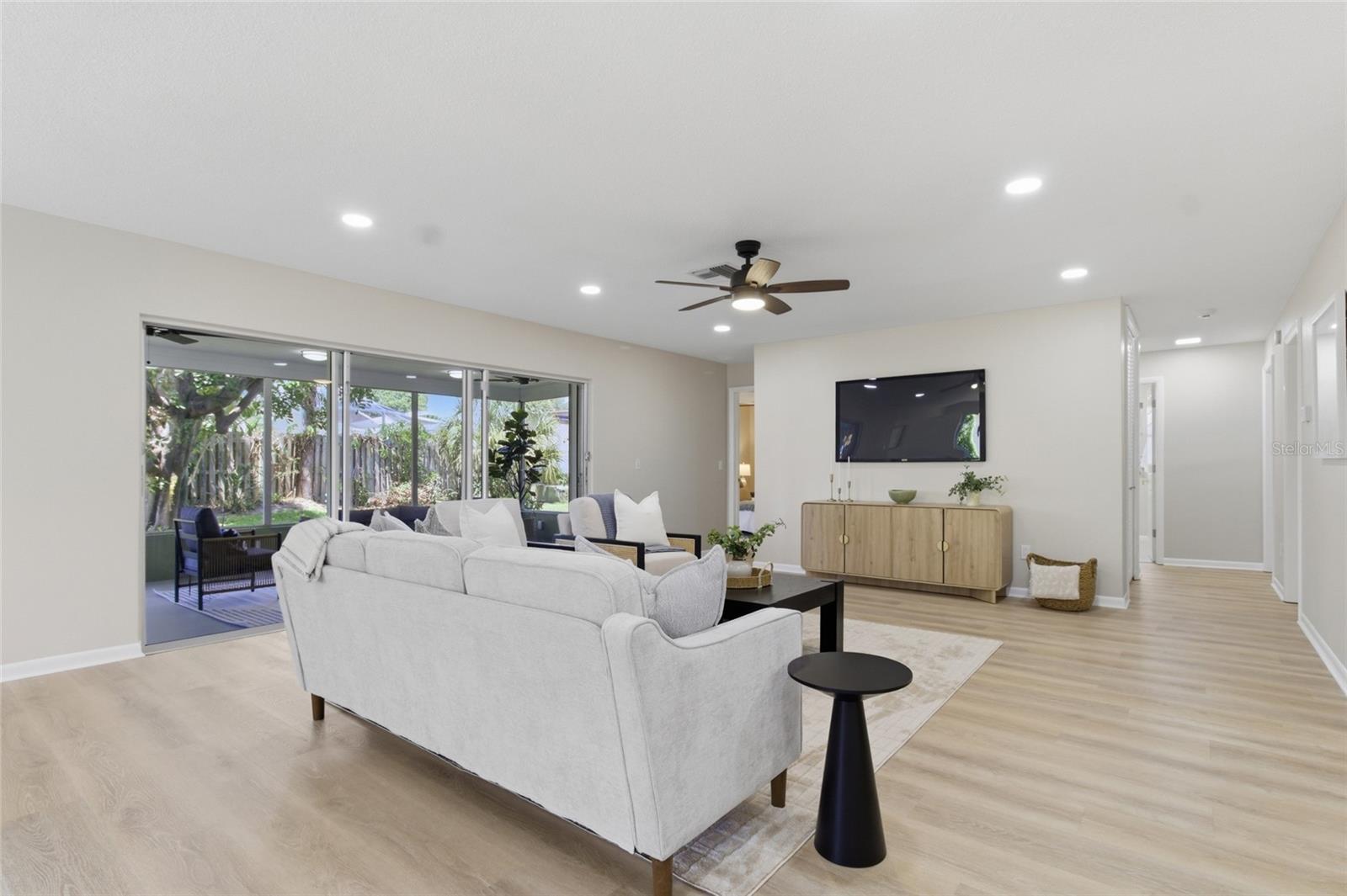 OAKHURST PARK 1ST ADD - Residential