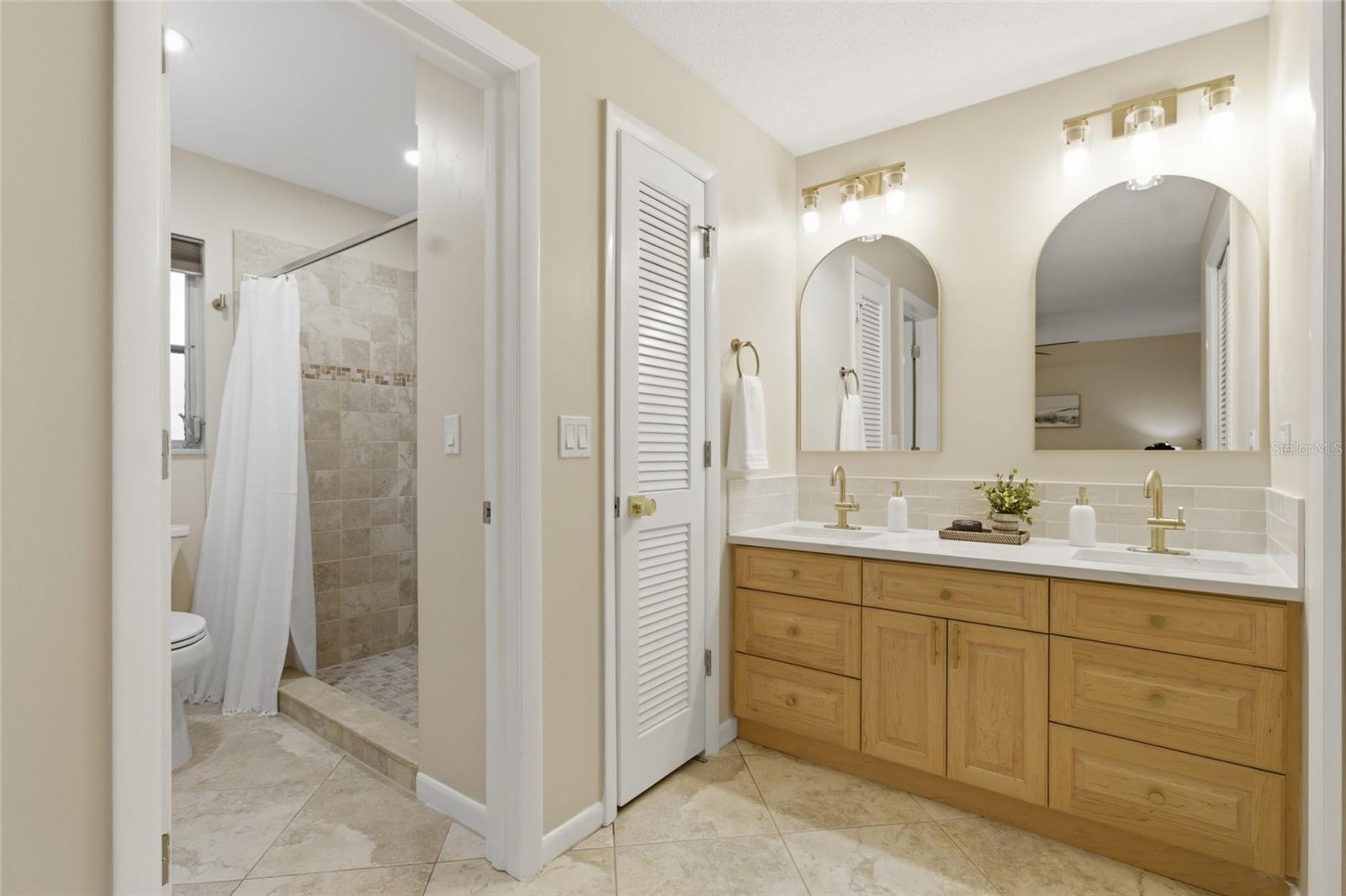 OAKHURST PARK 1ST ADD - Residential