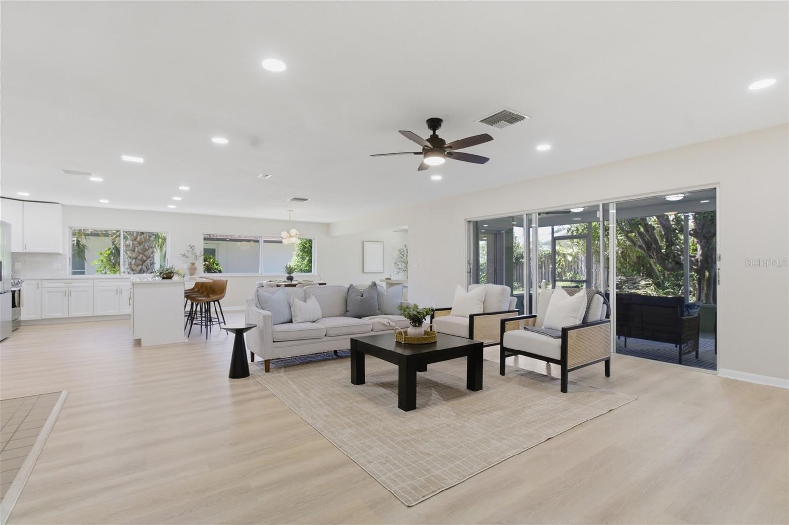 OAKHURST PARK 1ST ADD - Residential