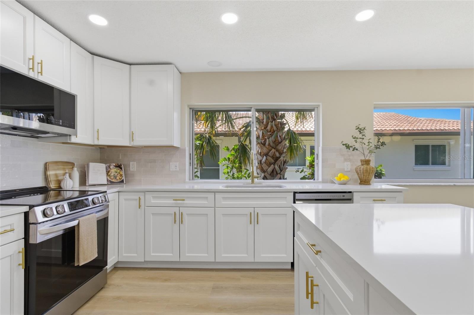 OAKHURST PARK 1ST ADD - Residential