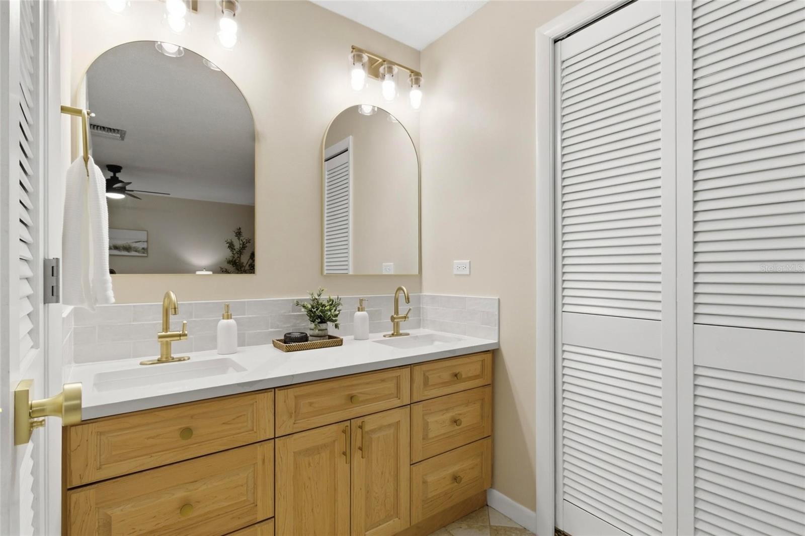 OAKHURST PARK 1ST ADD - Residential