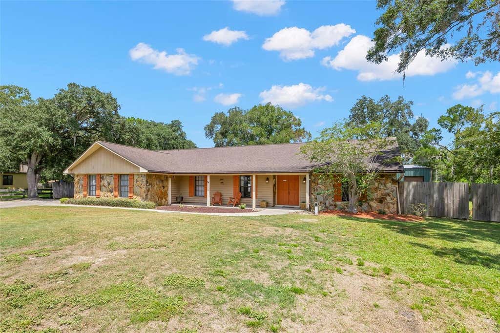 Photo of 27907 Quail View Lane, Wesley Chapel, FL 33544 (MLS # TB8539370)