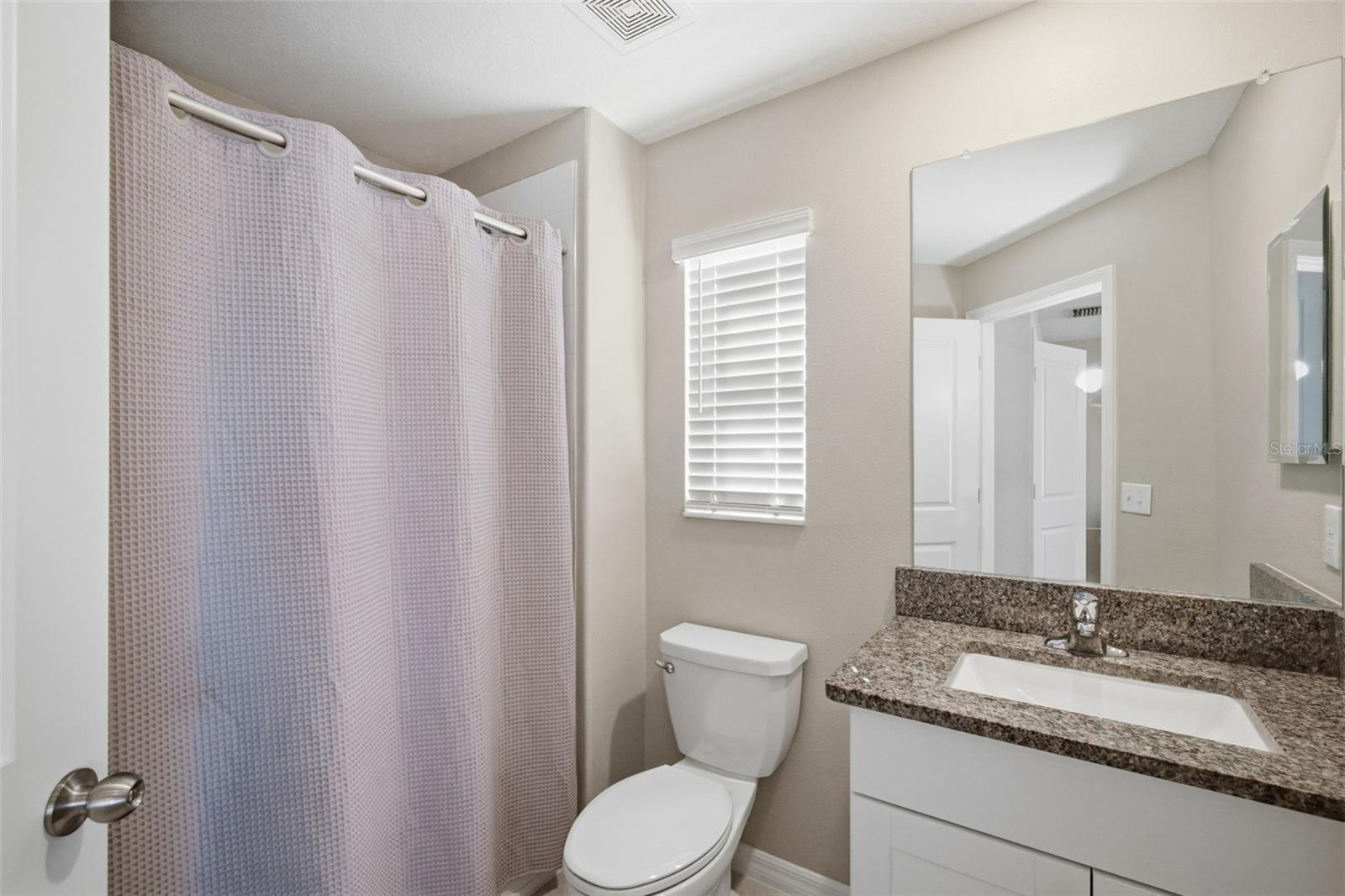 WILLOW SQUARE TWNHMS - Residential