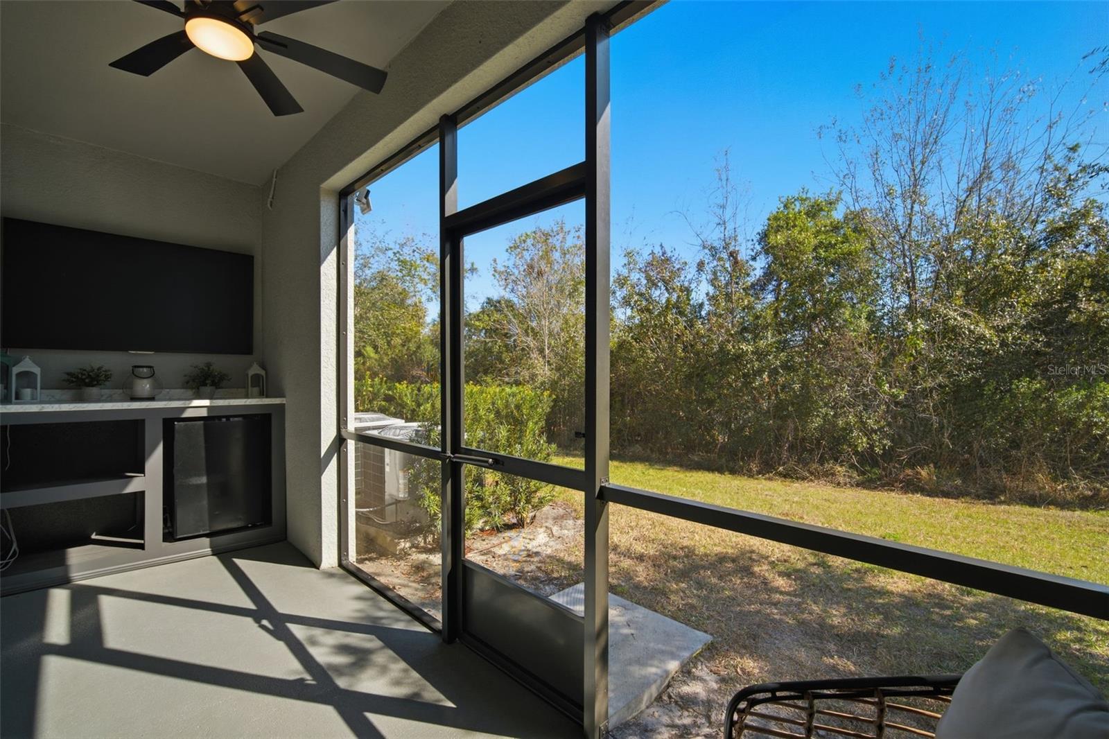 WILLOW SQUARE TWNHMS - Residential