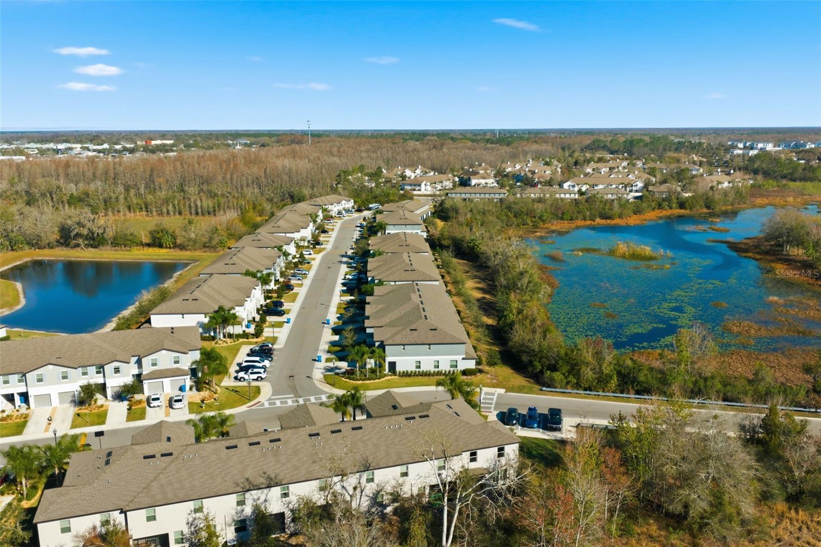 WILLOW SQUARE TWNHMS - Residential