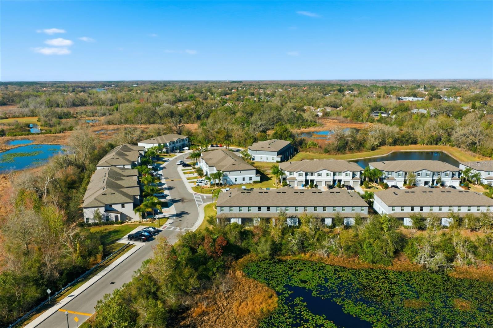 WILLOW SQUARE TWNHMS - Residential