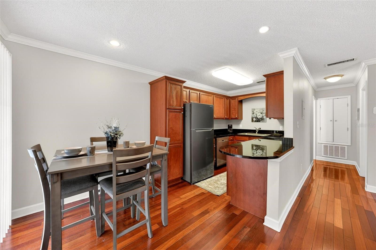 SIENNA PLACE CONDO - Residential