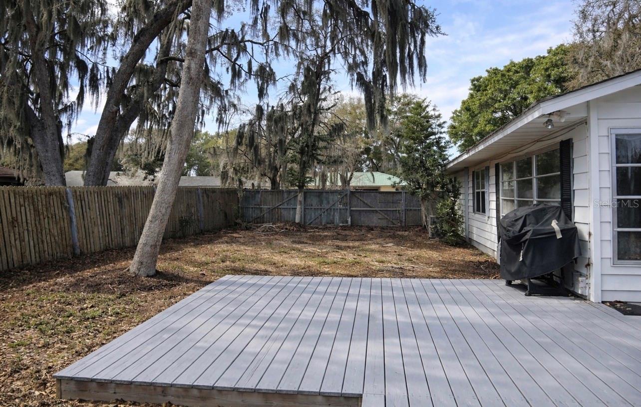 EUSTIS CENTURY OAK ESTATES ADD 02 - Residential