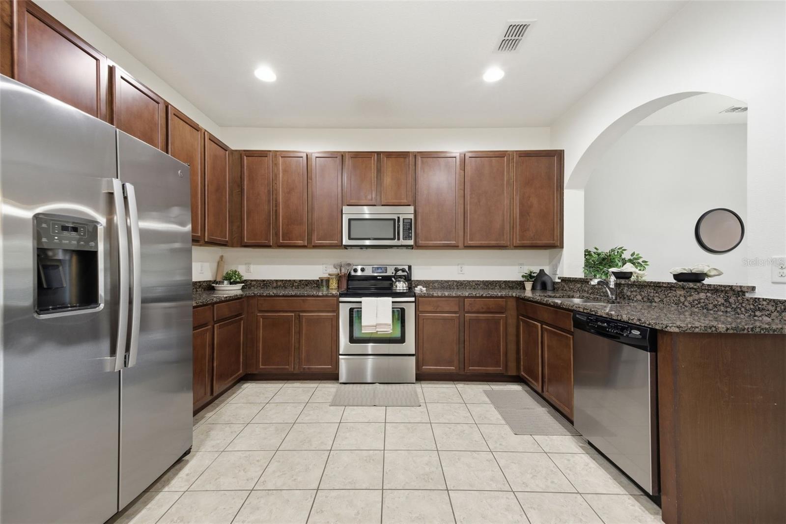 HAMPTON LAKES AT MAIN STREET - Residential