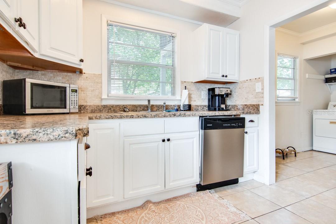 DIXIELAND REV - Residential