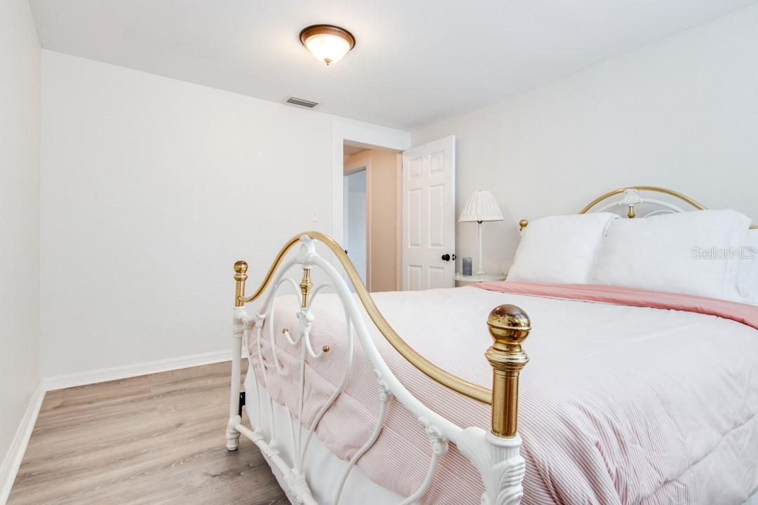 DIXIELAND REV - Residential