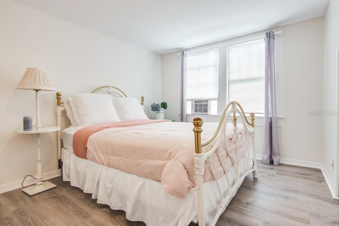 DIXIELAND REV - Residential