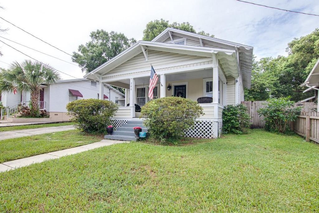 Photo of 706 W Patterson Street, Lakeland, FL 33803 (MLS # L4960879)