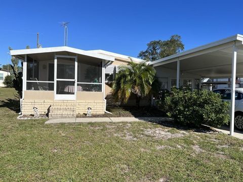Photo of 9072 Lake Point Boulevard, Lake Wales, FL 33898 (MLS # P4936659)
