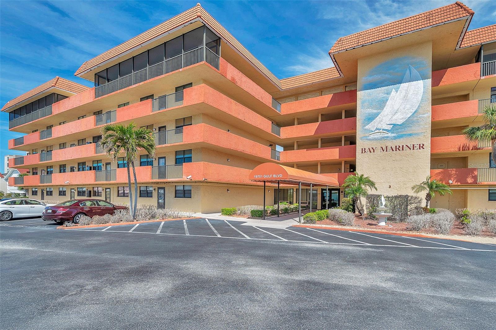 BAY MARINER THE CONDO - Residential