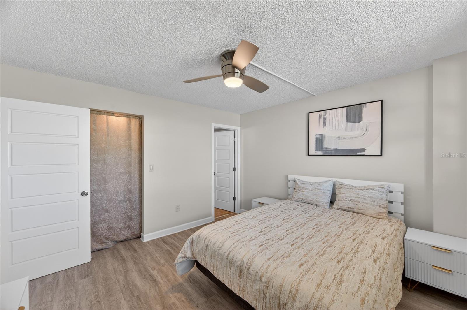 BAY MARINER THE CONDO - Residential