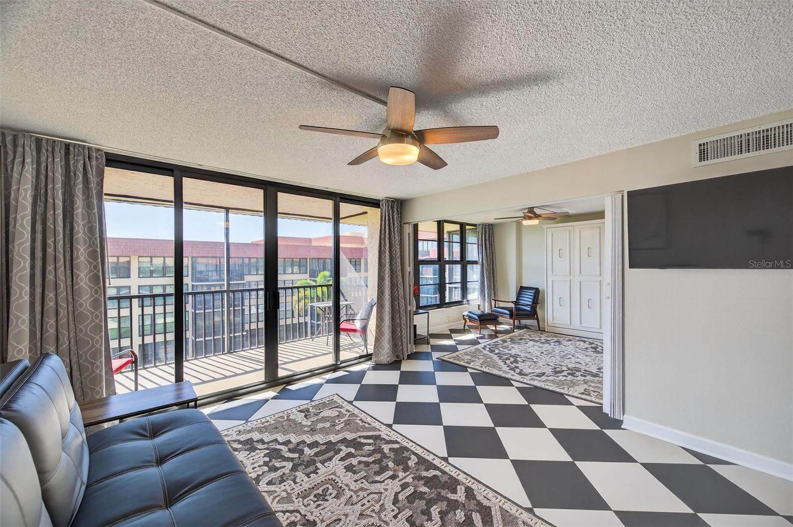 BAY MARINER THE CONDO - Residential