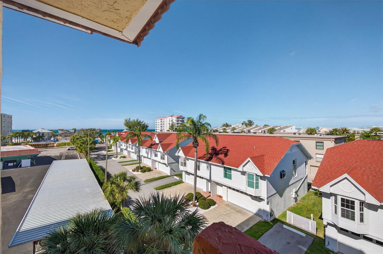 BAY MARINER THE CONDO - Residential