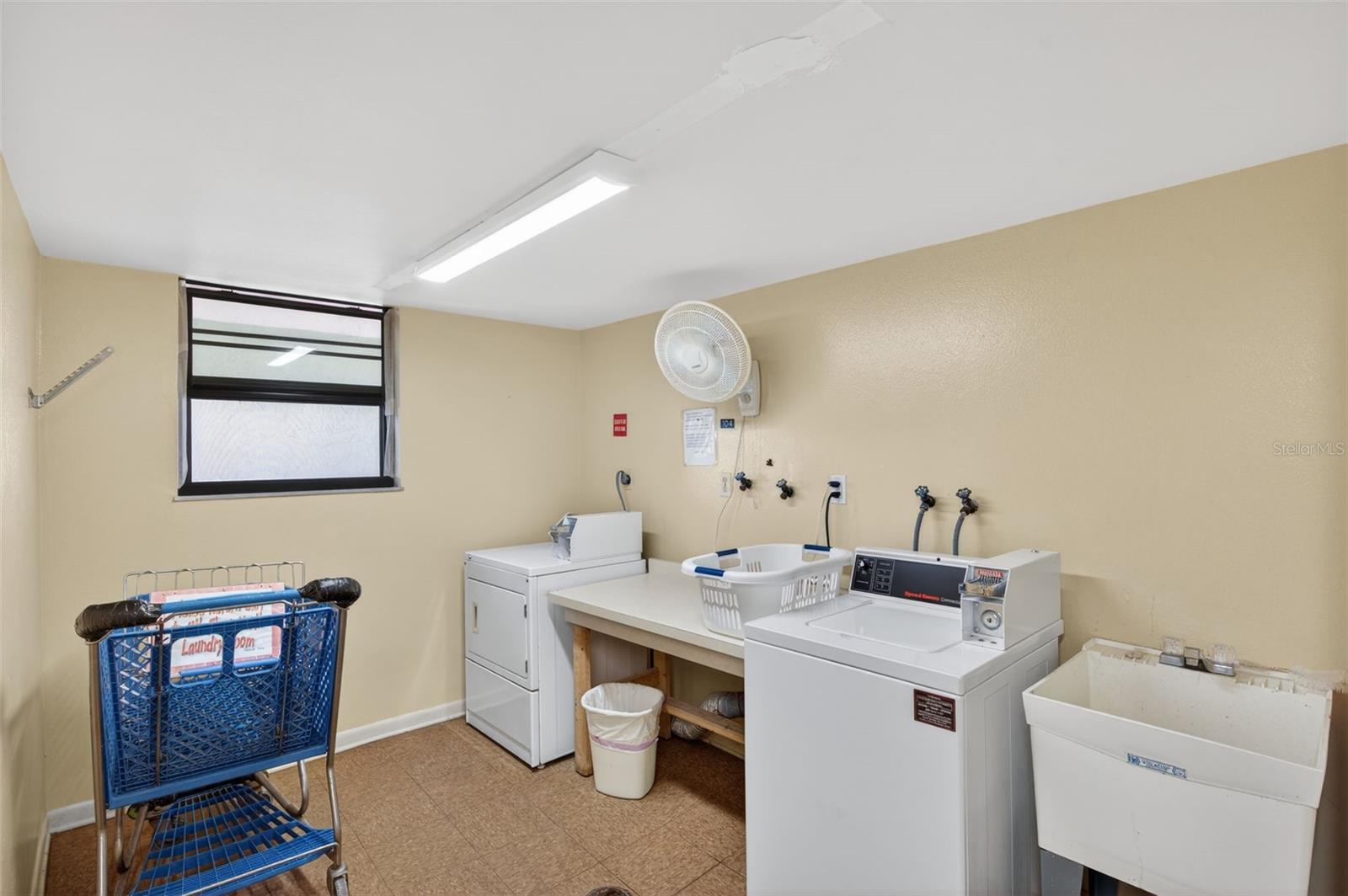 BAY MARINER THE CONDO - Residential