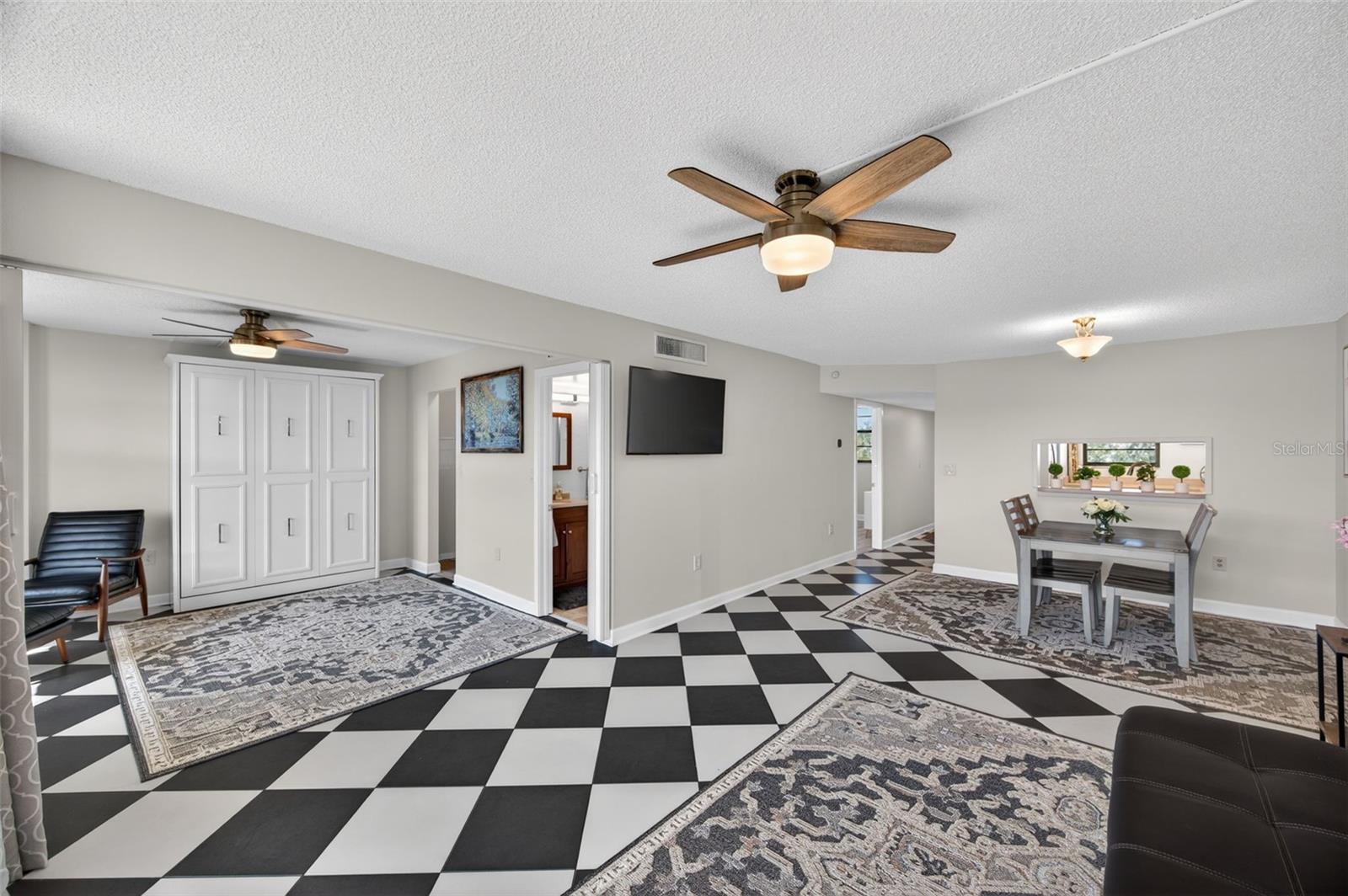 BAY MARINER THE CONDO - Residential