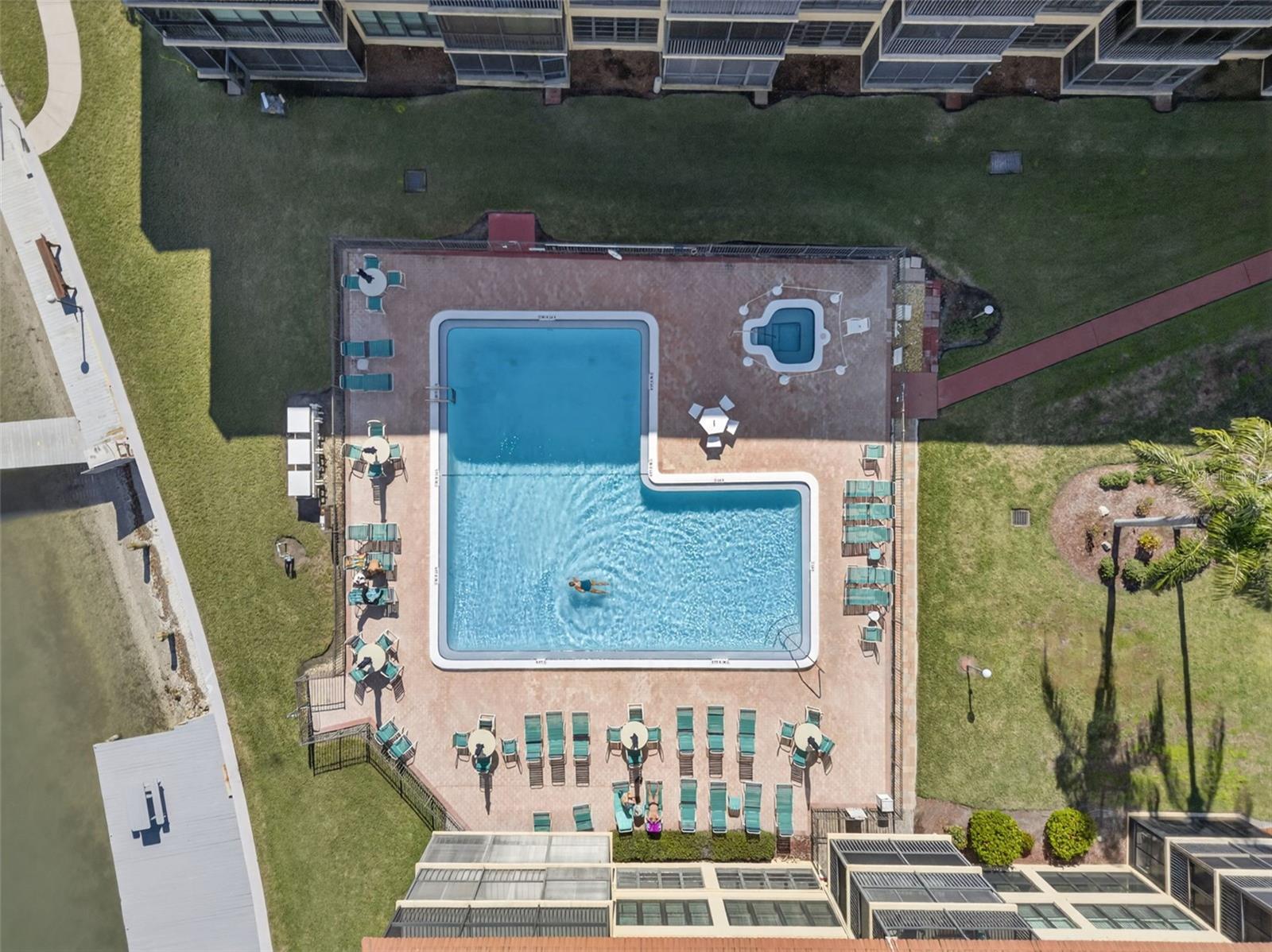 BAY MARINER THE CONDO - Residential