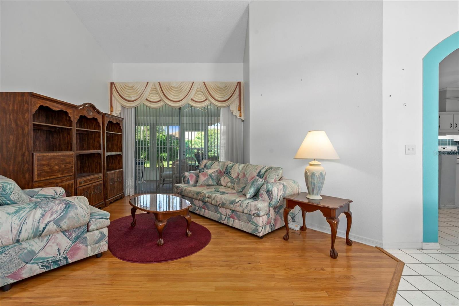 SPRING HILL - Residential