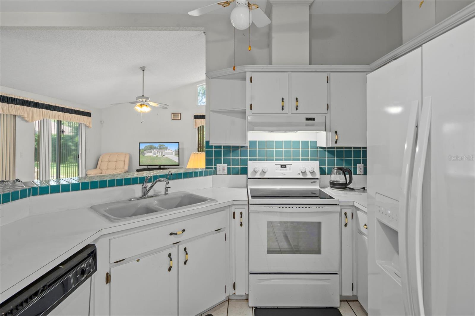 SPRING HILL - Residential