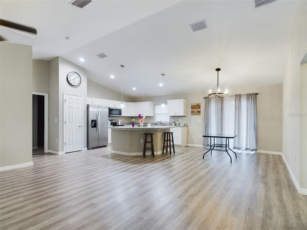 Photo of 10102 SW 188th Circle, Dunnellon, FL 34432 (MLS # OM723824)