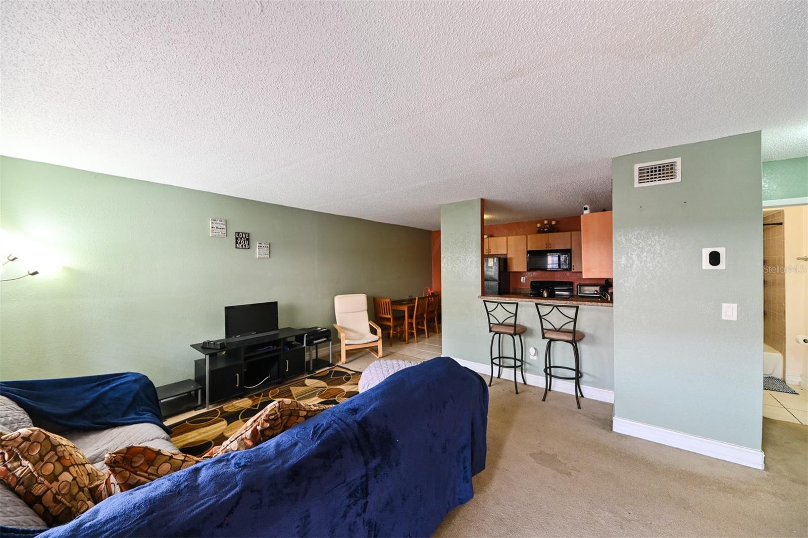 GLENDALE VILLAS A CONDO - Residential