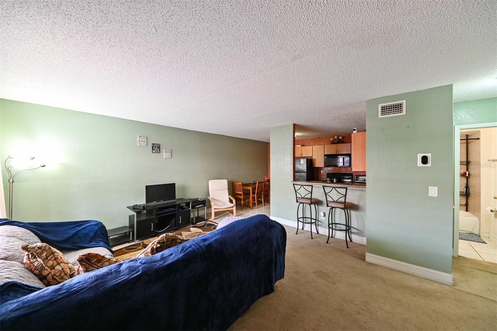 GLENDALE VILLAS A CONDO - Residential