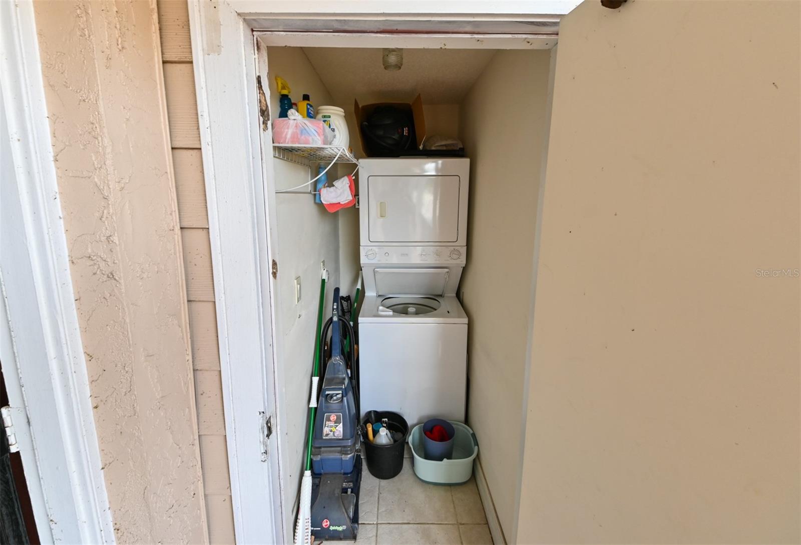 GLENDALE VILLAS A CONDO - Residential