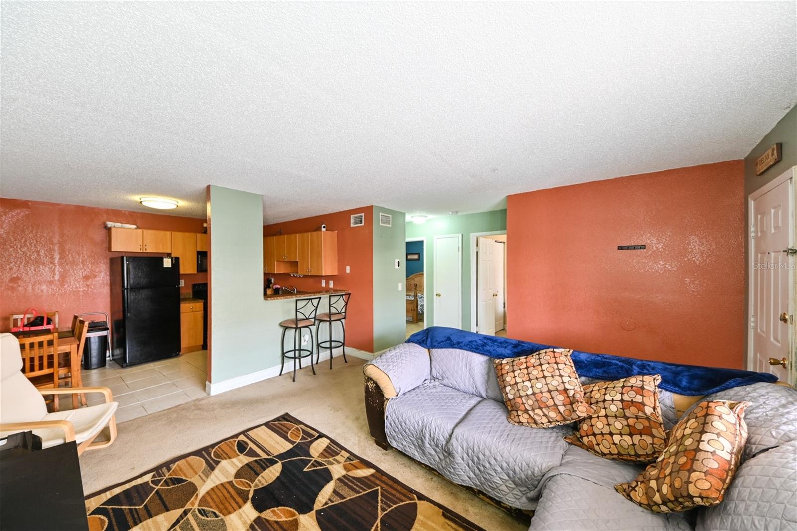 GLENDALE VILLAS A CONDO - Residential