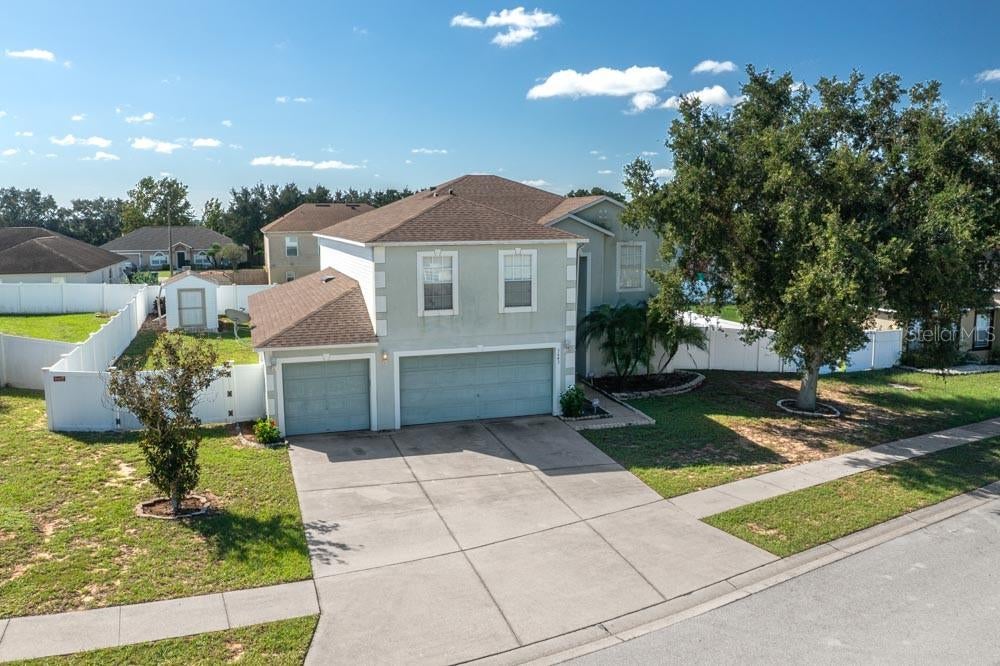 3643 WELLINGTON PL