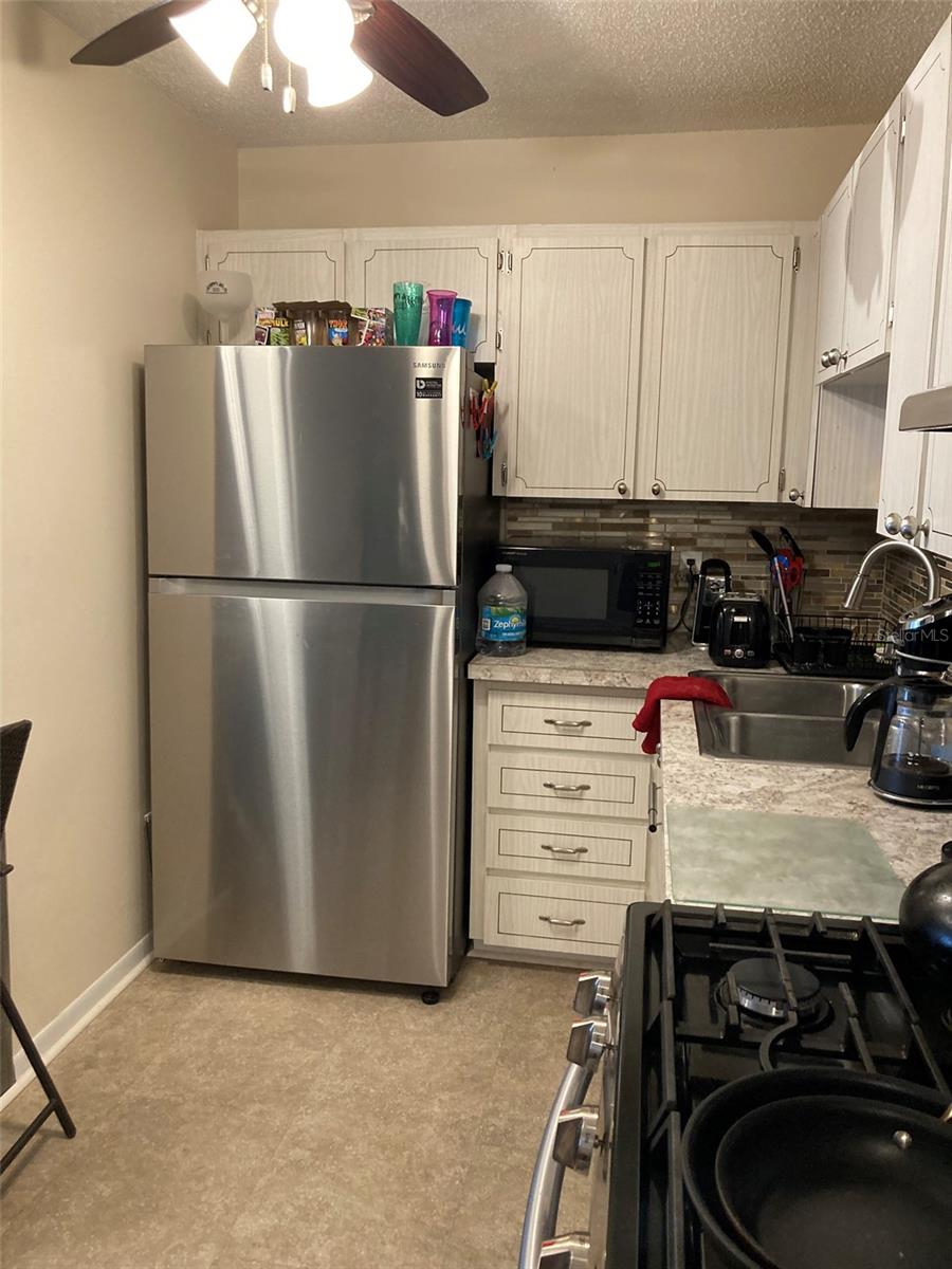 FIVE TOWNS OF ST PETE - Residential Lease