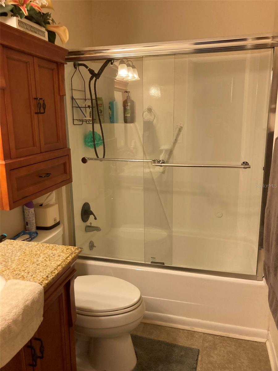 FIVE TOWNS OF ST PETE - Residential Lease