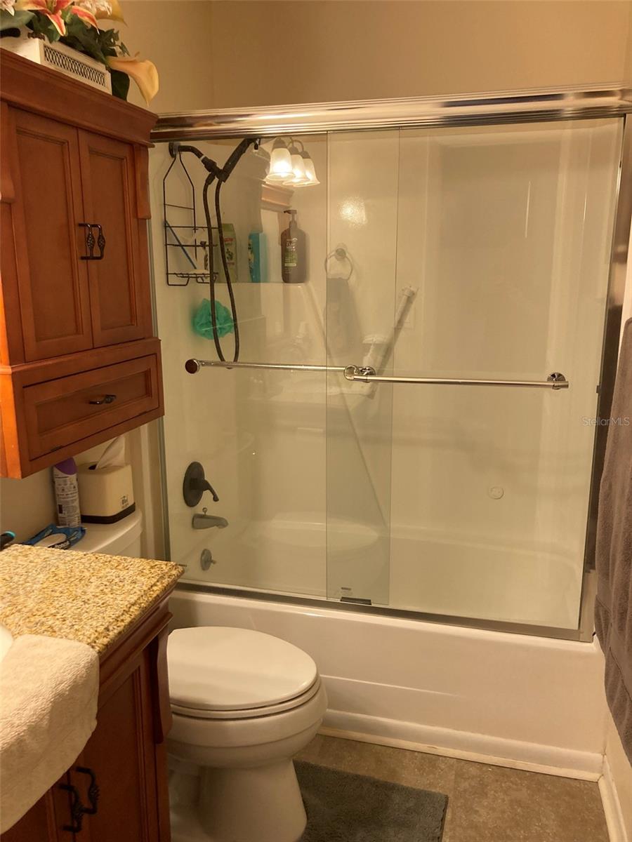 FIVE TOWNS OF ST PETE - Residential Lease