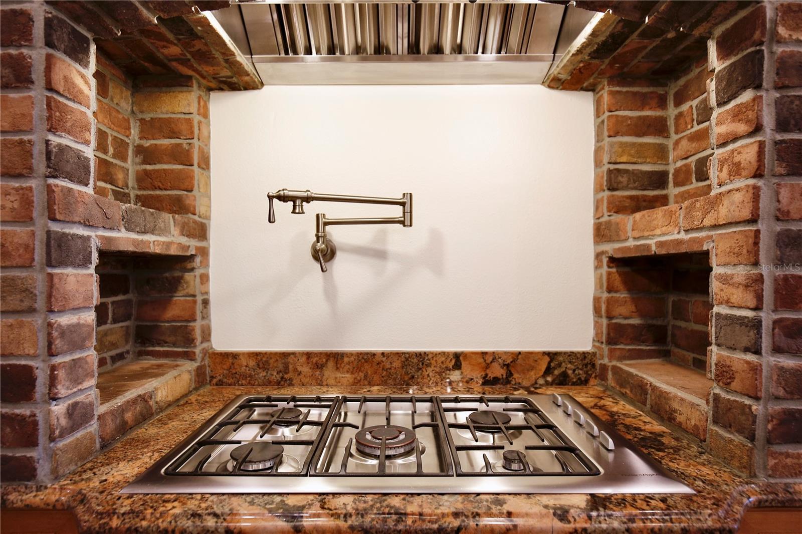 CLERMONT BELLA LAGO - Residential