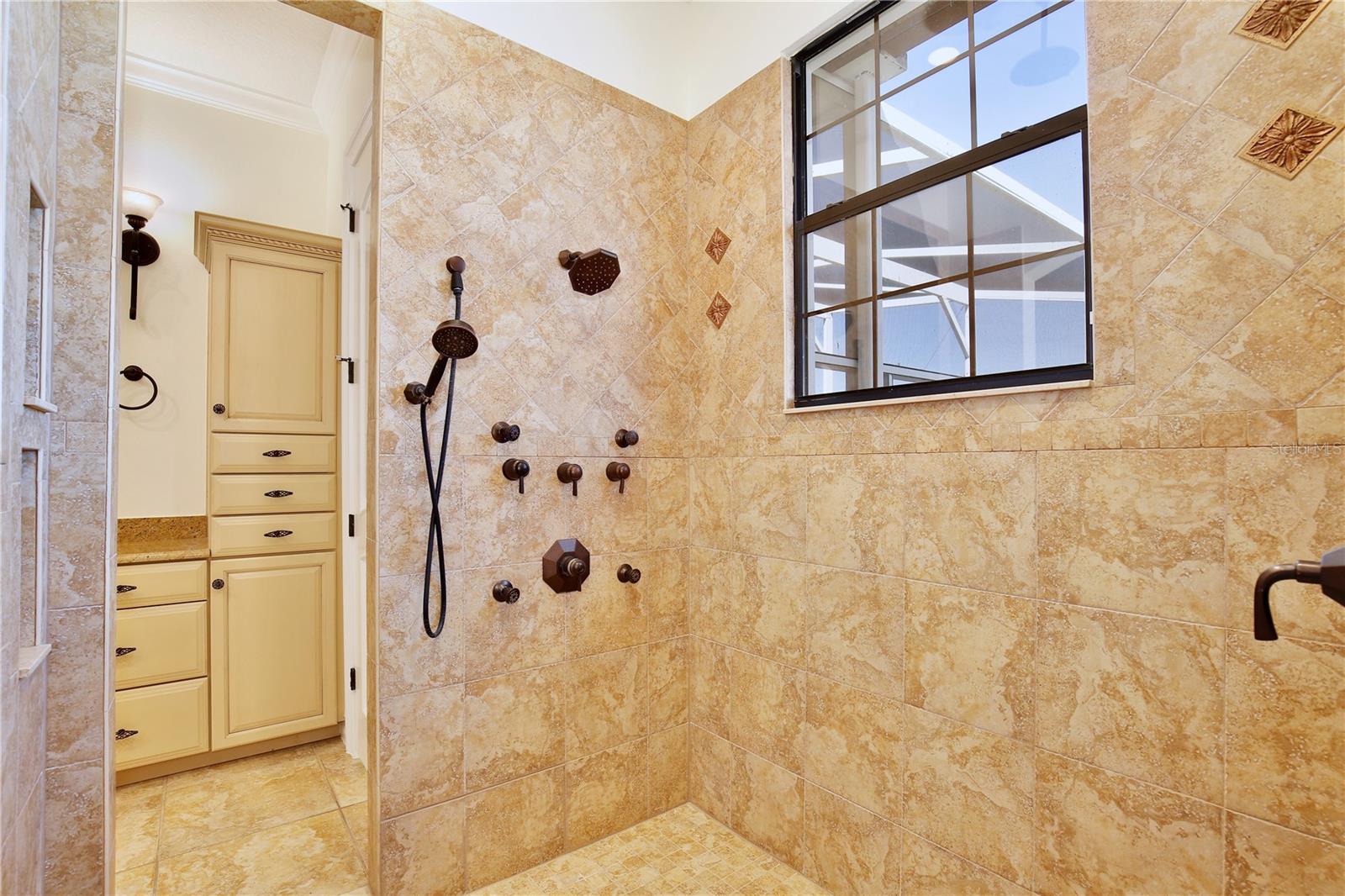 CLERMONT BELLA LAGO - Residential