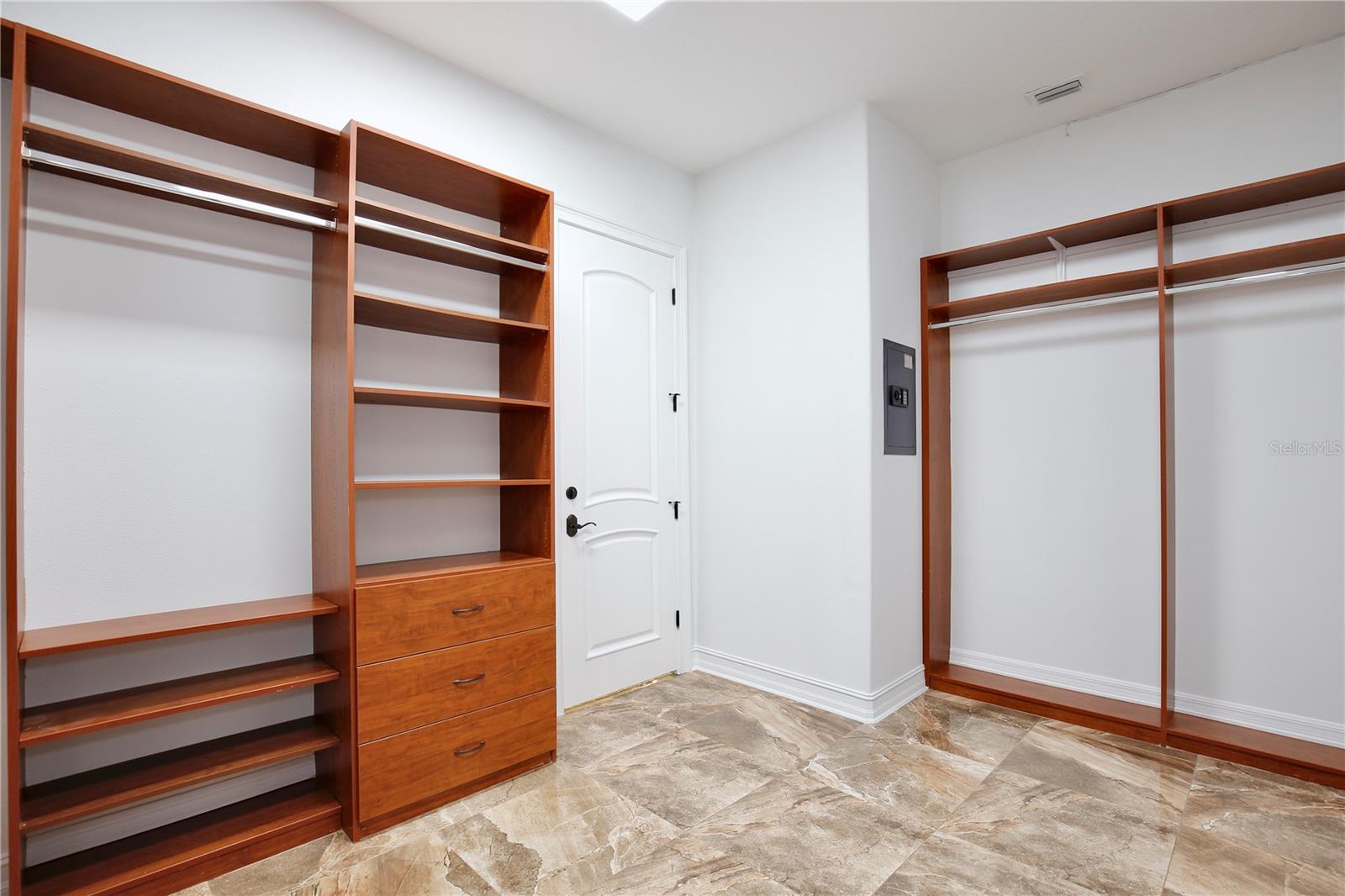 CLERMONT BELLA LAGO - Residential